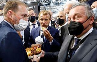 Macron’a yumurta atan saldırgan psikiyatrik tedaviye...