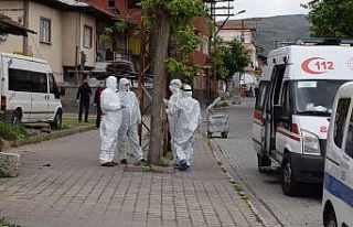 Malatya’da anne oğul 2 saat arayla koronadan öldü