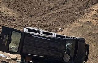 Malatya’da hafif ticari araç şarampole yuvarlandı...