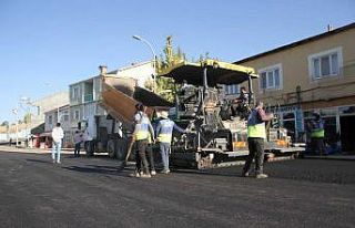 Malazgirt Belediyesinden sıcak asfalt çalışması