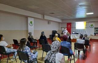 Mamak’ta eğitici seminerler devam ediyor