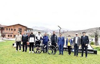 Mamak’ta pedallar hareketlilik için çevrildi