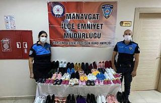 Manavgat polisi yangın bölgesinde ayakkabı dağıttı