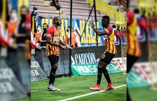 Maneul Fernandes ilk kez oynadı
