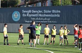 Manisa FK Akademi seçmelerine yoğun ilgi