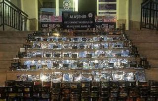 Manisa’da 502 paket kaçak nargile tütünü ele...