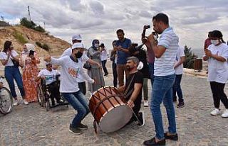 Mardin’de özel gereksinimli çocuklar gönüllerince...