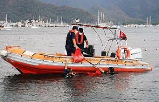 Marmaris körfezinde dip temizliği