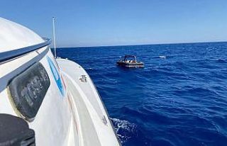 Marmaris’te 8 düzensiz göçmen kurtarıldı