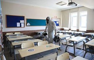 Marmaris’te okullar dezenfekte edildi