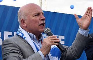 Mavi beyazlı taraftarlar: “İyi ki Mehmet Sekmen...