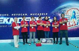 Meram’da Bilim Kurtları TEKNOFEST’ten birincilikle...