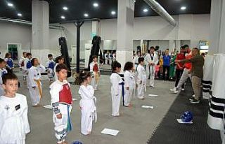 Milli sporcu kardeşler, geleciğin şampiyonlarını...