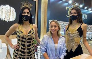 Milyonluk altınlar sergilendi, tarihi Dört Ayaklı...