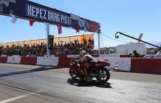 Motodrag yarışlarında dereceye girenler ödüllendirildi