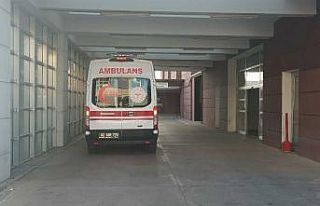 Motosiklet şarampole yuvarlandı: 2 yaralı