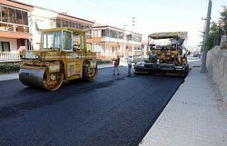 Mudanya’da asfalt çalışmaları hızla devam ediyor