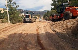 Muğla’nın yollarında asfalt çalışmaları sürüyor