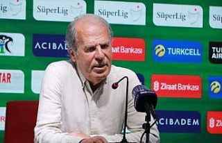 Mustafa Denizli: “Bu sevincin yanında Rize adına...