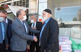 Naim Karataş Horasan’da vatandaşlarla bir araya...