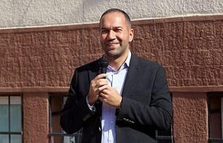 Niğde Belediyesi öğrencilere sağlık çantası...