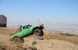 Off-road yarışları nefes kesti