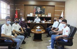Öğrenciler, sabit kanatlı iha ve uçan araba yarışmalarına...