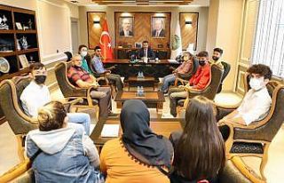 Öğrencilerden Başkan Doğan’a teşekkür
