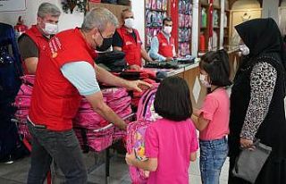 Öğrencilere 46 bin parça kırtasiye yardımı