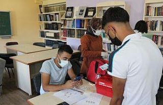 Okullarda aşı çalışması başladı