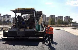 Osmangazi’de yollar asfaltla kaplanıyor