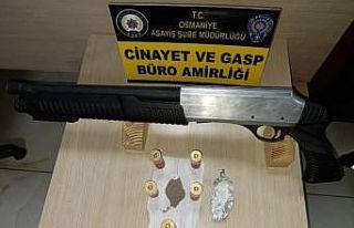 Osmaniye’de ruhsatsız 5 silah ele geçirildi