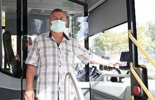 Otobüse adım atanları duygulandıran ses: