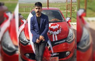 Otomobil demir direğe çarptı: 1 ölü