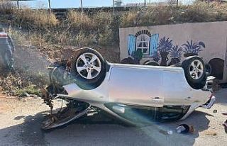 Otomobilin dik taklalar attığı korkunç kaza kamerada