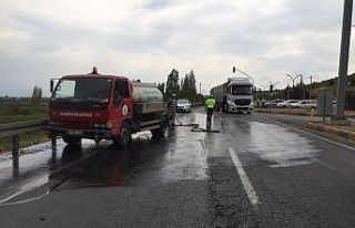 Otomobille çarpışan motosikletin sürücüsü ağır...