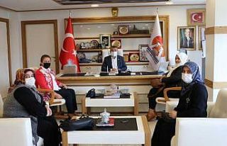 Özdemir: “Üreten kadınlarımızın yanındayız”
