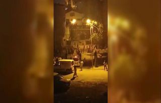 (Özel) Arnavutköy’de komşuların tekmeli yumruklu...