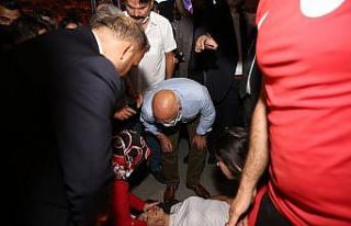 (Özel) Bayılan eğitmenin ilk müdahalesini doktor...