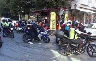 (Özel) İstanbul’da 720 motosikletli kurye farkındalık...