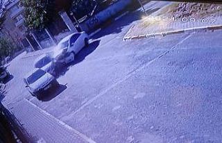 (Özel) Pendik’te otomobillerin dört yol ağzında...