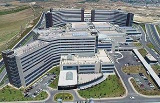 Pandemiyi yüklendi, diğer hastalara hizmeti de hiç...