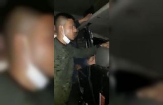 Panelvan araçtan 32 kaçak göçmen çıktı