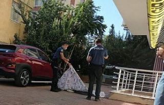 Pencereden düşüp ölen yaşlı adam, yakınlarını...