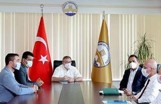 Rektör Tabakoğlu: “Biz burada bir aileyiz, çalışanımızı...