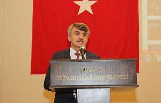 Rektör Uysal’dan Çinili Cami müjdesi