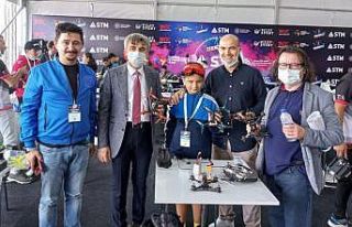 Rektör Uysal’dan Teknofest’teki Kütahya takımlarına...