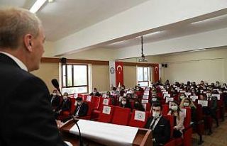 Sağlık Hizmetleri Meslek Yüksekokulu’nda eğitim...