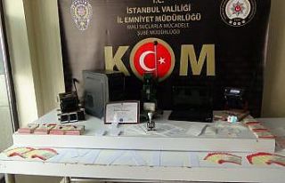 Sahte belge basılan matbaaya baskın: Baba ve oğul...