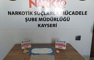 Saksıdan uyuşturucu çıktı